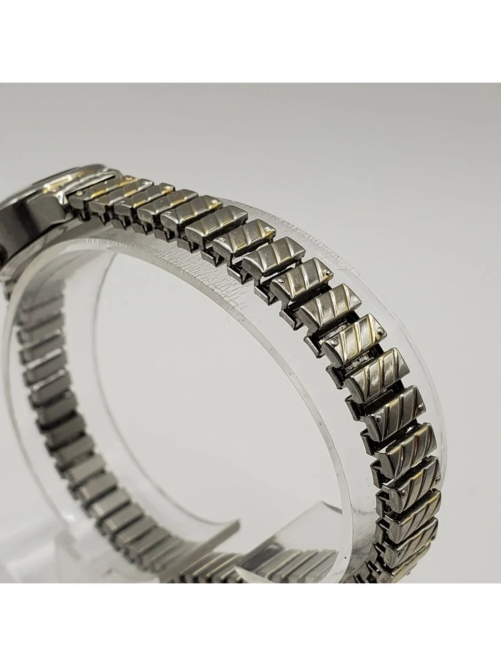 Gruen Precision Diamond Womens Watch  Silver Tone 18mm New Battery